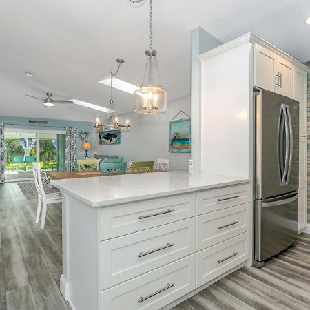 Dog Friendly Home Wprivate Fenced Yard, Garage & Fire Pit Steps To The Beach! New Smyrna Beach Zewnętrze zdjęcie